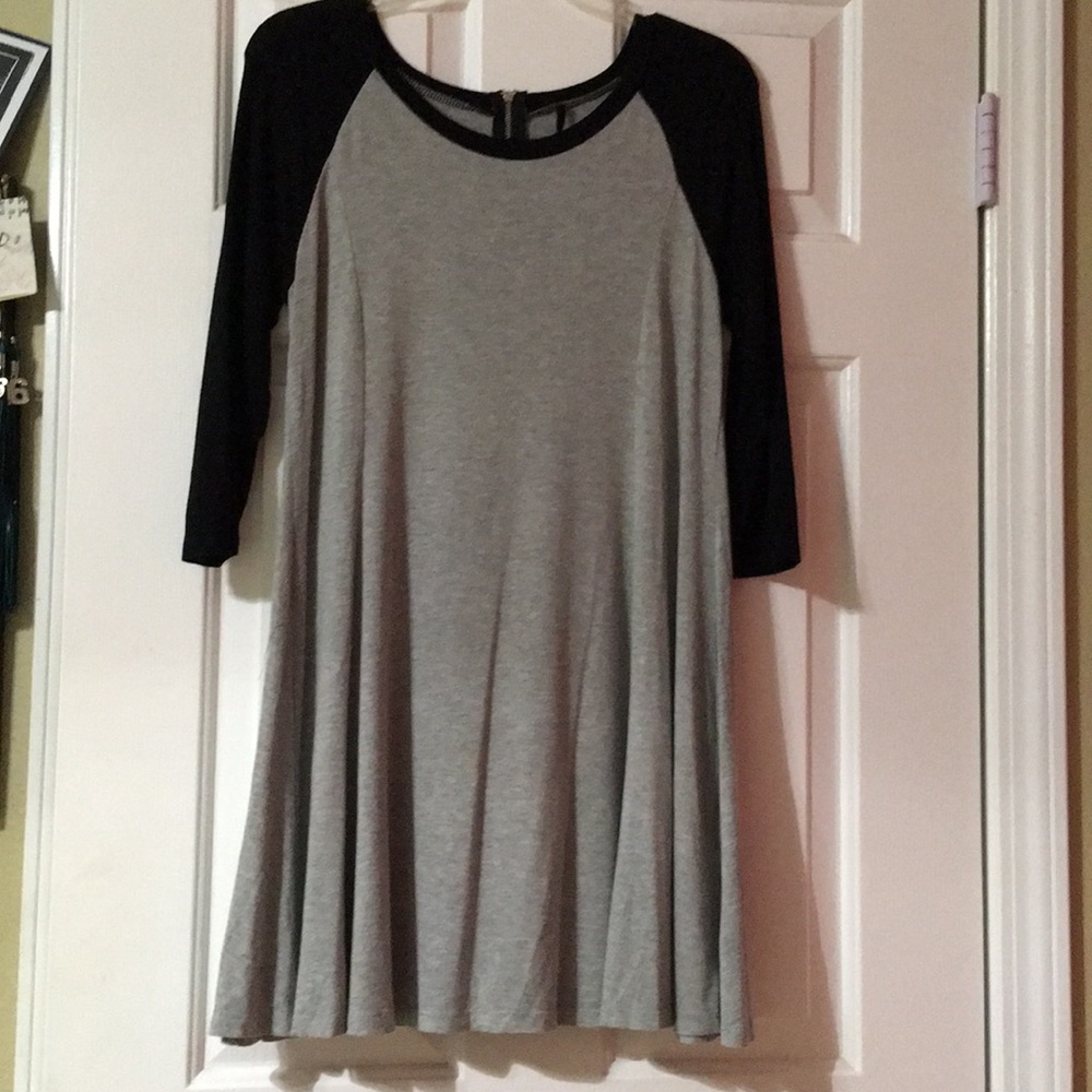Lulu’s Black & Grey Dress